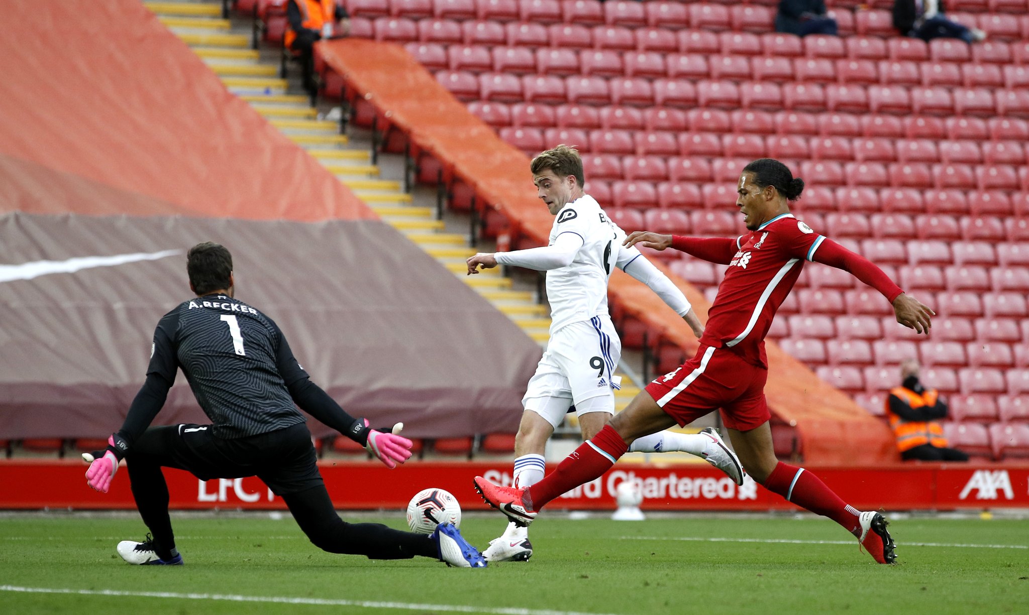 度的足坛增 度的足坛增